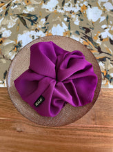 Load image into Gallery viewer, SCRUNCHIE - UBE
